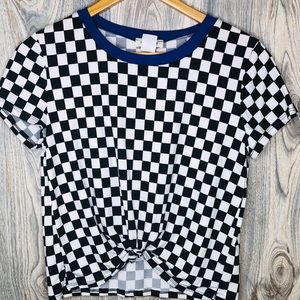 ‼️BRAND NEW ‼️Checkerboard Crop Shirt